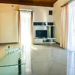 Anic-4 By Interhome شقة Anić