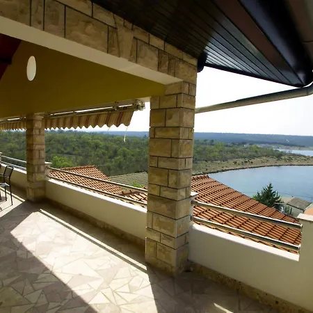 Apartmán Anic-4 By Interhome