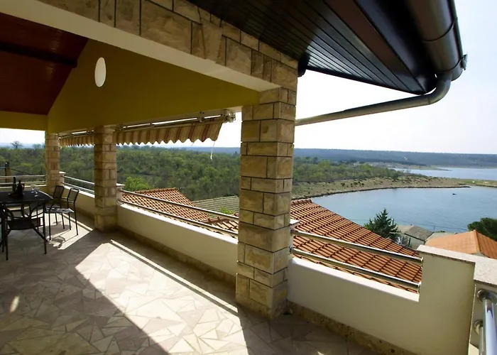 아파트 Anic-4 By Interhome