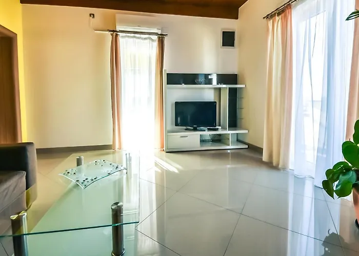 Anic-4 By Interhome 아파트 Anić