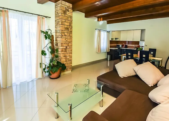 아파트 Anic-4 By Interhome