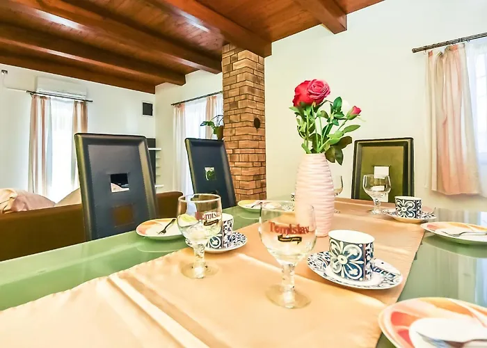 아파트 Anic-4 By Interhome